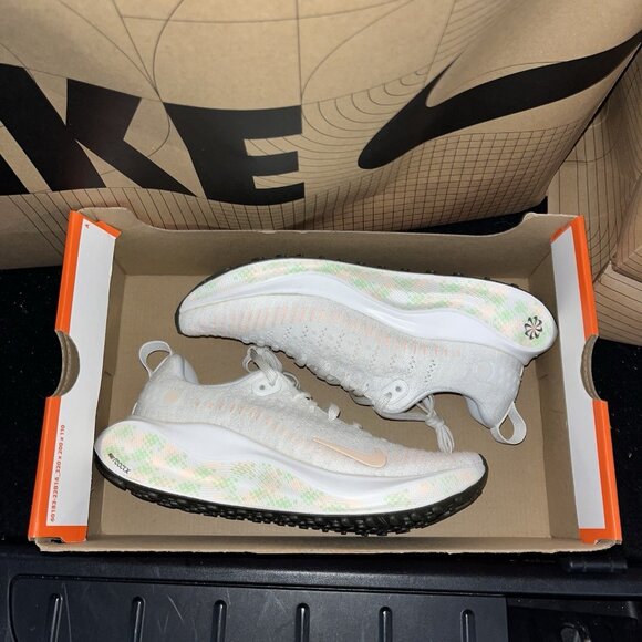 NEW Nike Reactx Infinity Run 4 Sail-Crimson-Vapor Green Womens Size 7 HJ7666-133 - Picture 6 of 6